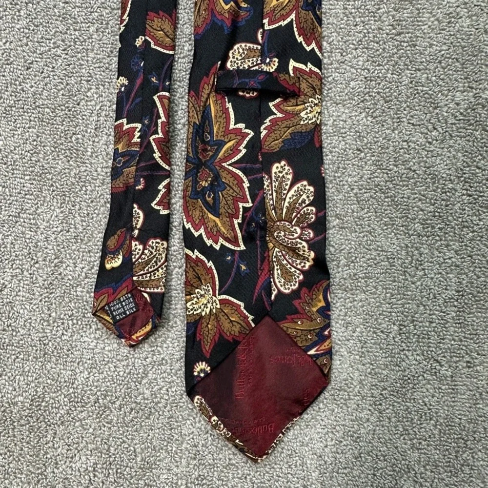 Bullock & Jones Mens Silk Tie Black Paisley Floral Hand Made in Italy 58 Inch